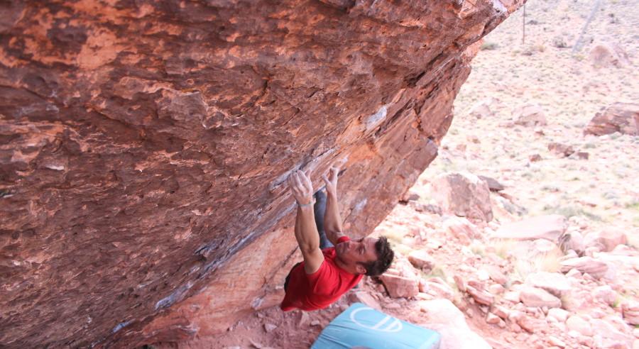 Bouldering in Red Rocks, USA | Destination Article