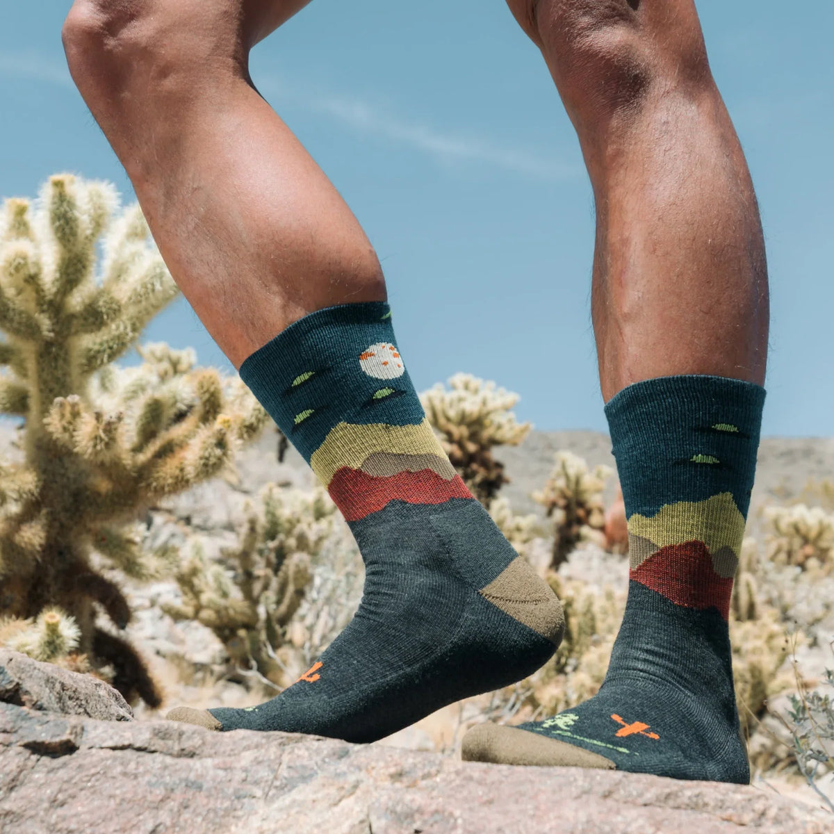 Darn Tough Mens Spaced Out Micro Crew Lightweight Hiking Sock