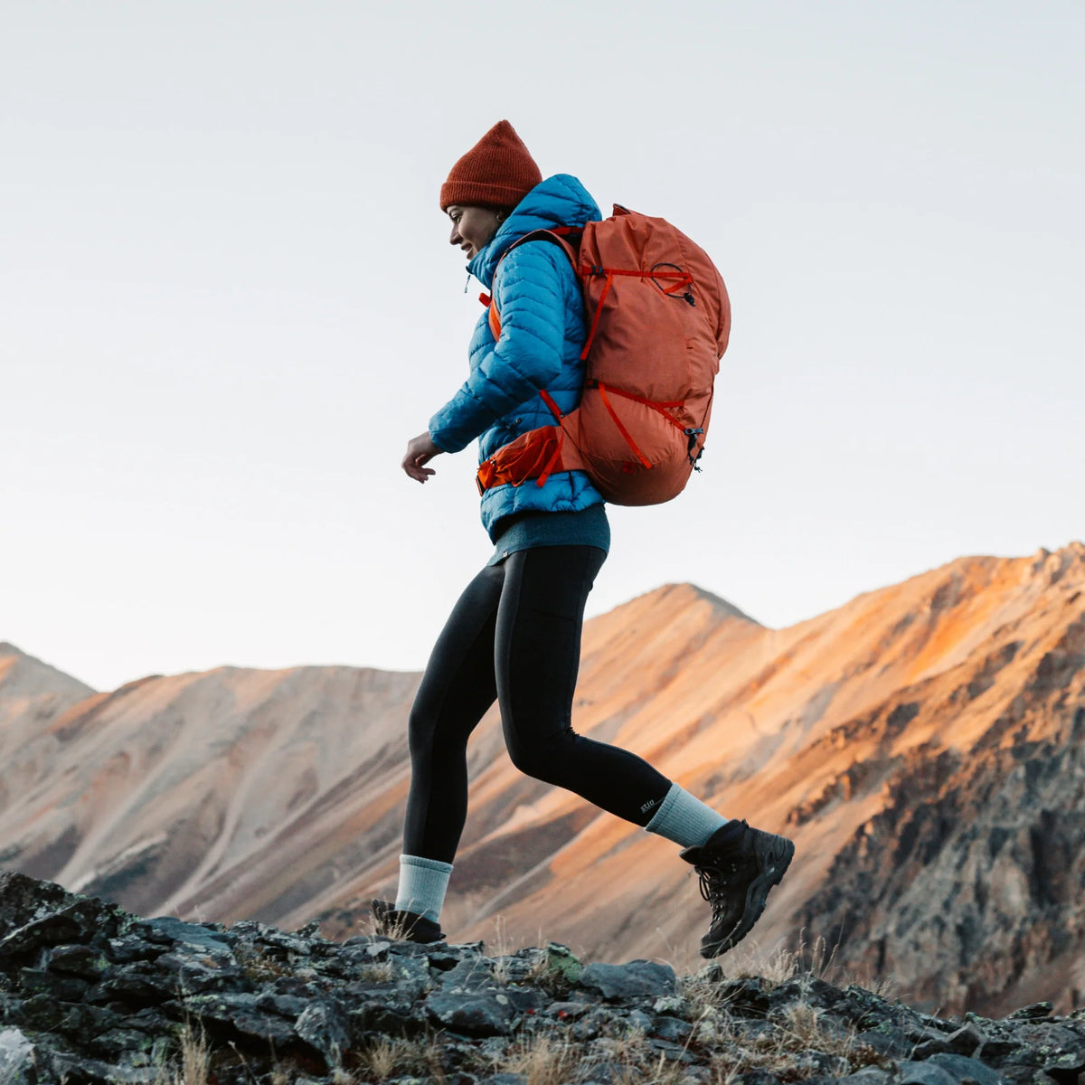 Darn Tough Womens Mountaineering Micro Crew Heavyweight Full Cushion Hiking Sock