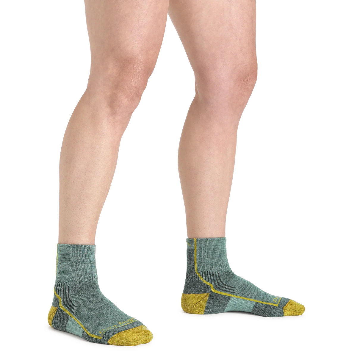 Darn Tough Womens Hiker Quarter Midweight Hiking Sock