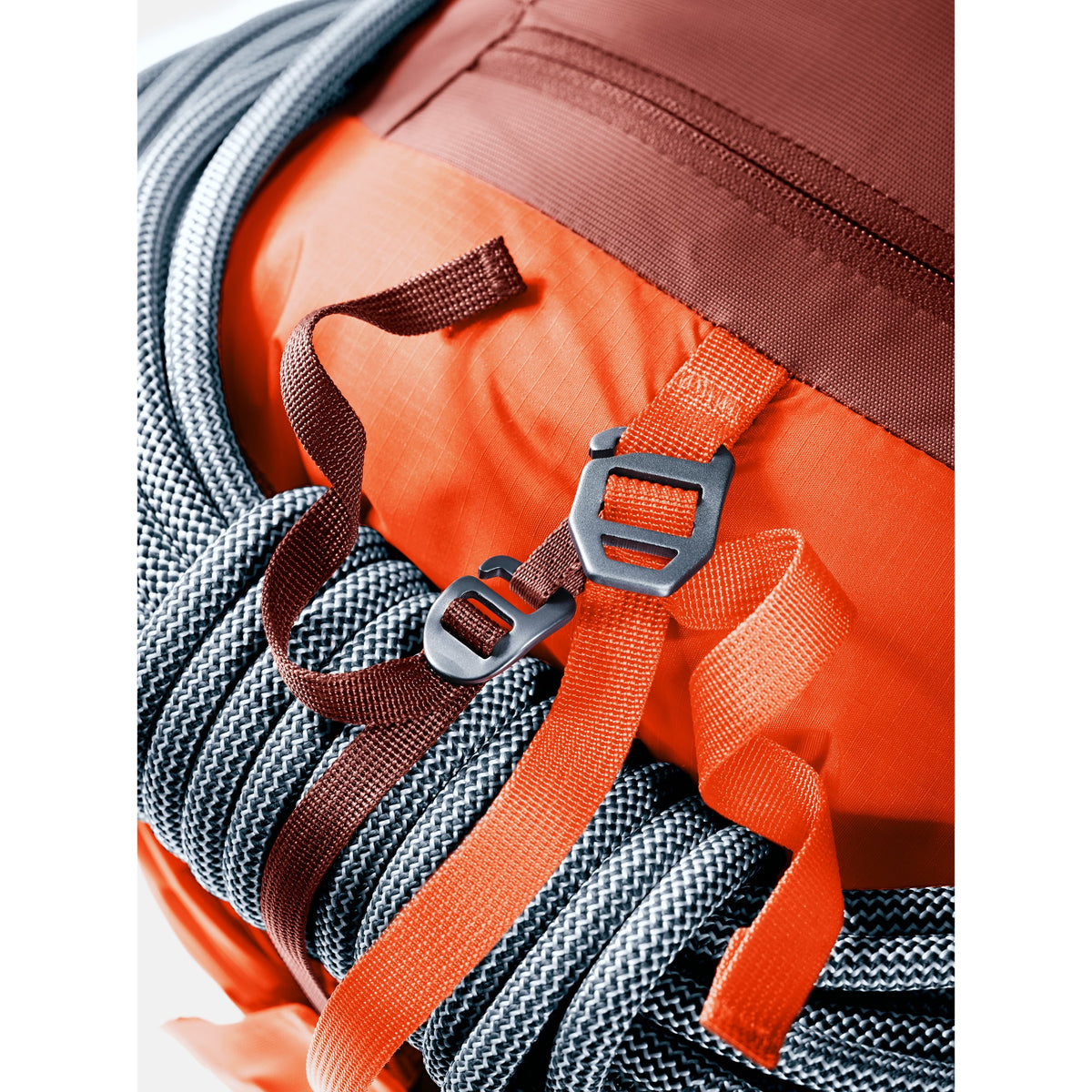 Deuter Guide 30 Redwood Papaya rope