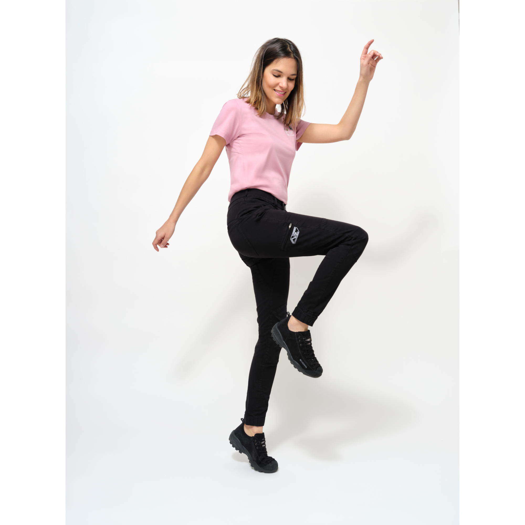 Looking For Wild Laila Peak Pant - Womens in pirate black