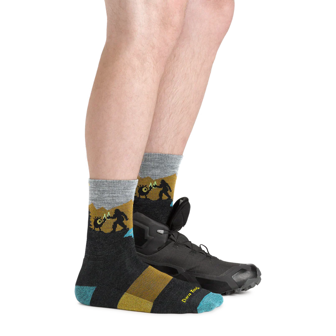 Darn Tough Close Encounters Micro Crew Midweight Hiking Socks - With Cushion
