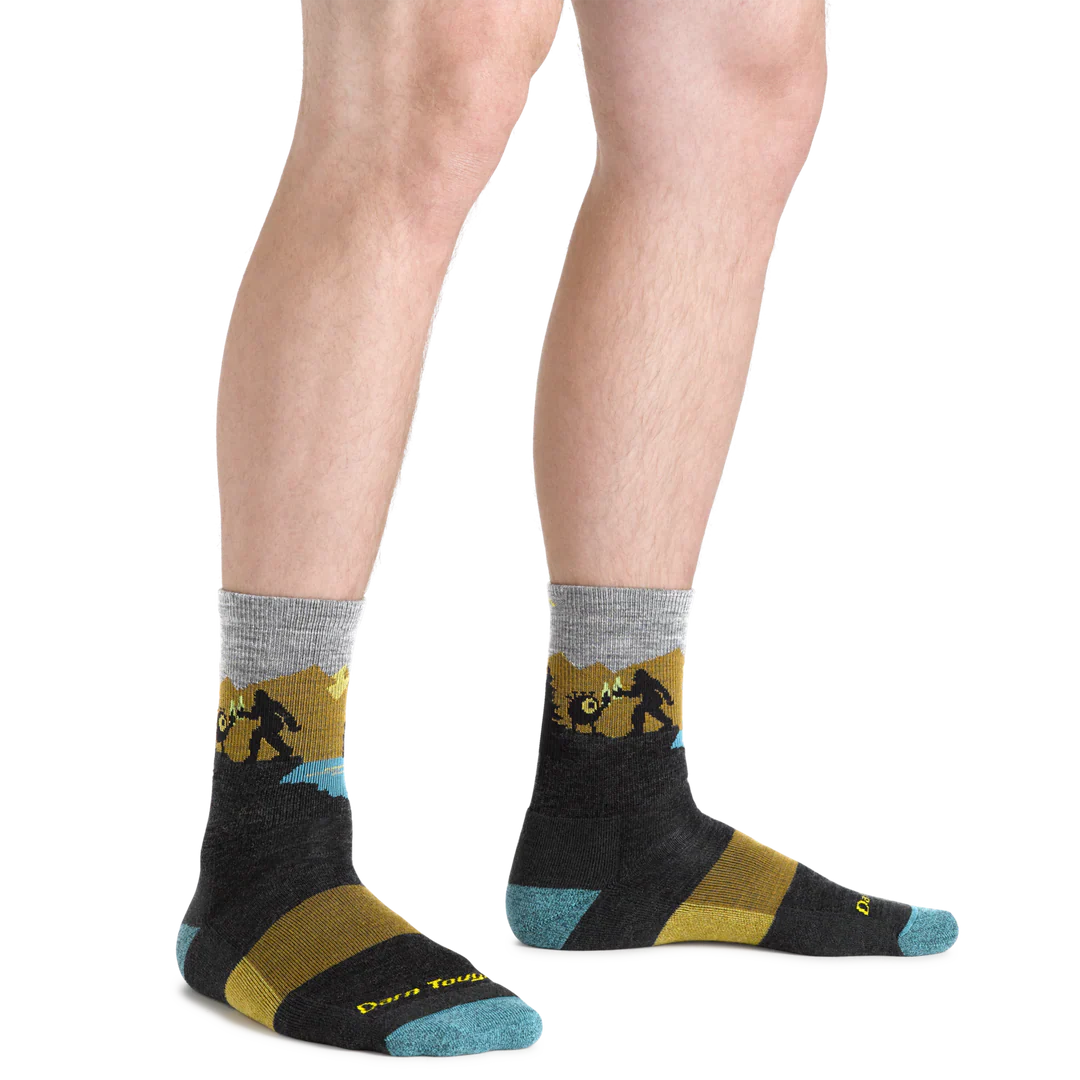 Darn Tough Close Encounters Micro Crew Midweight Hiking Socks - With Cushion