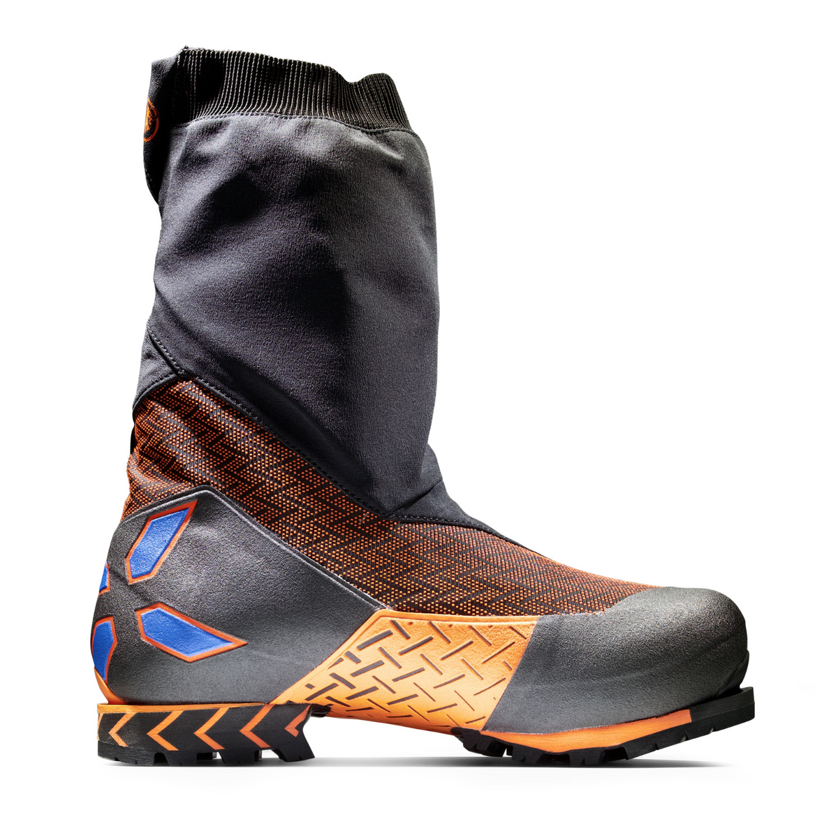 Mammut Nordwand 6000 High mountaineering boots showing the instep of the outside of boot with sole.