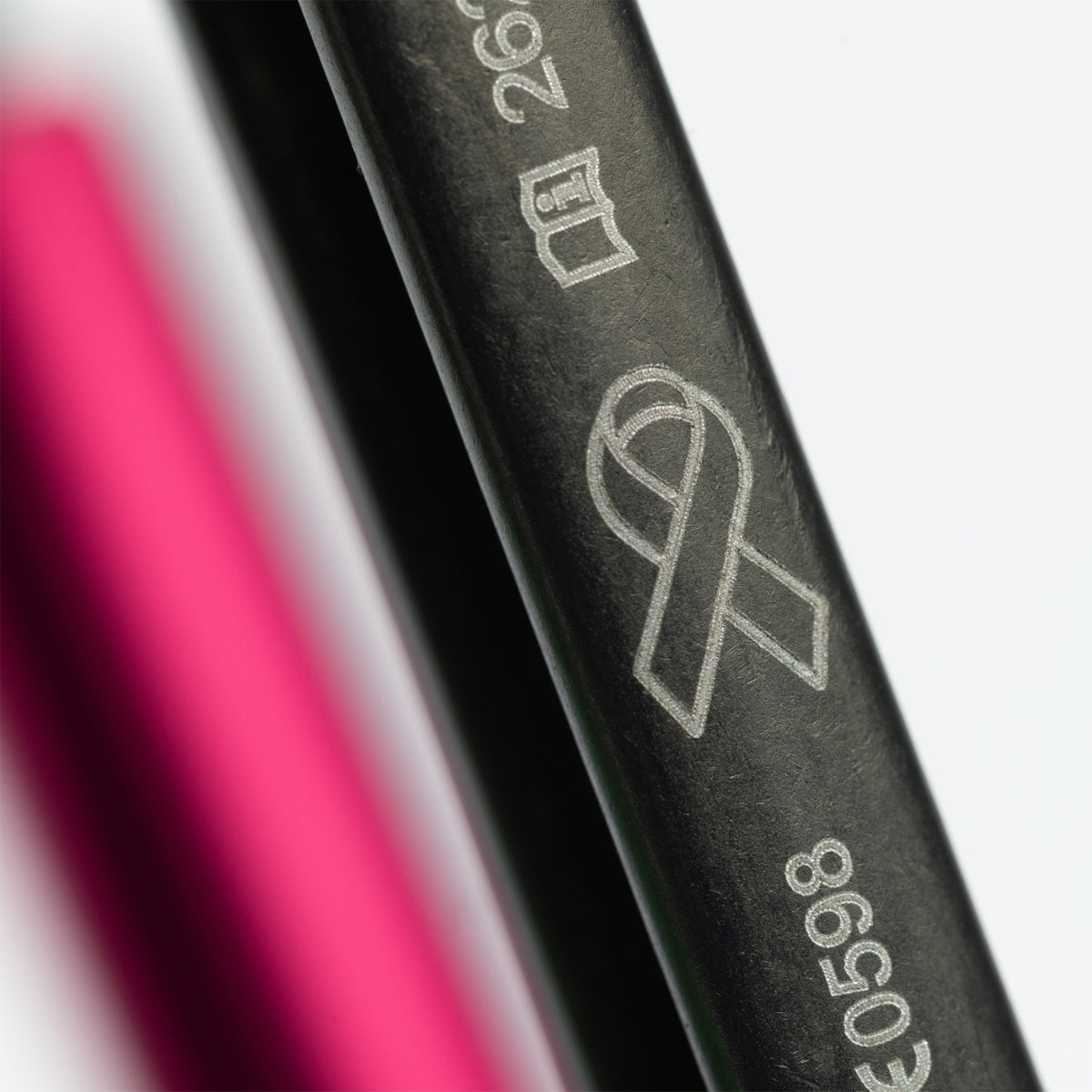 DMM Shadow Quickdraw 12cm - 5-Pack (Breast Cancer Awareness)