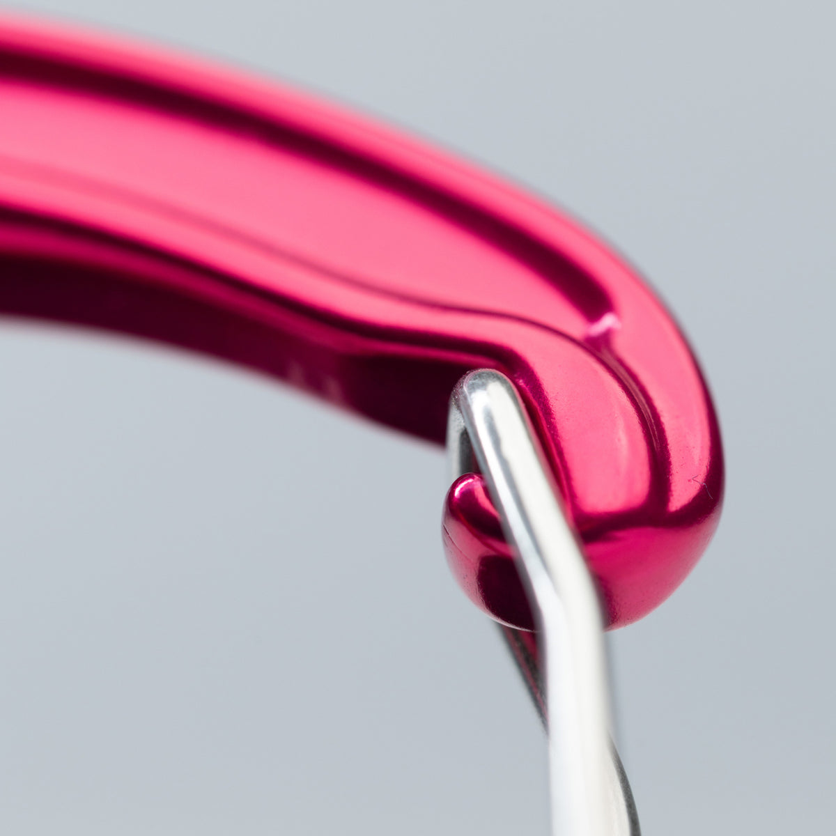DMM Wisp - Pink (Breast Cancer Awareness)