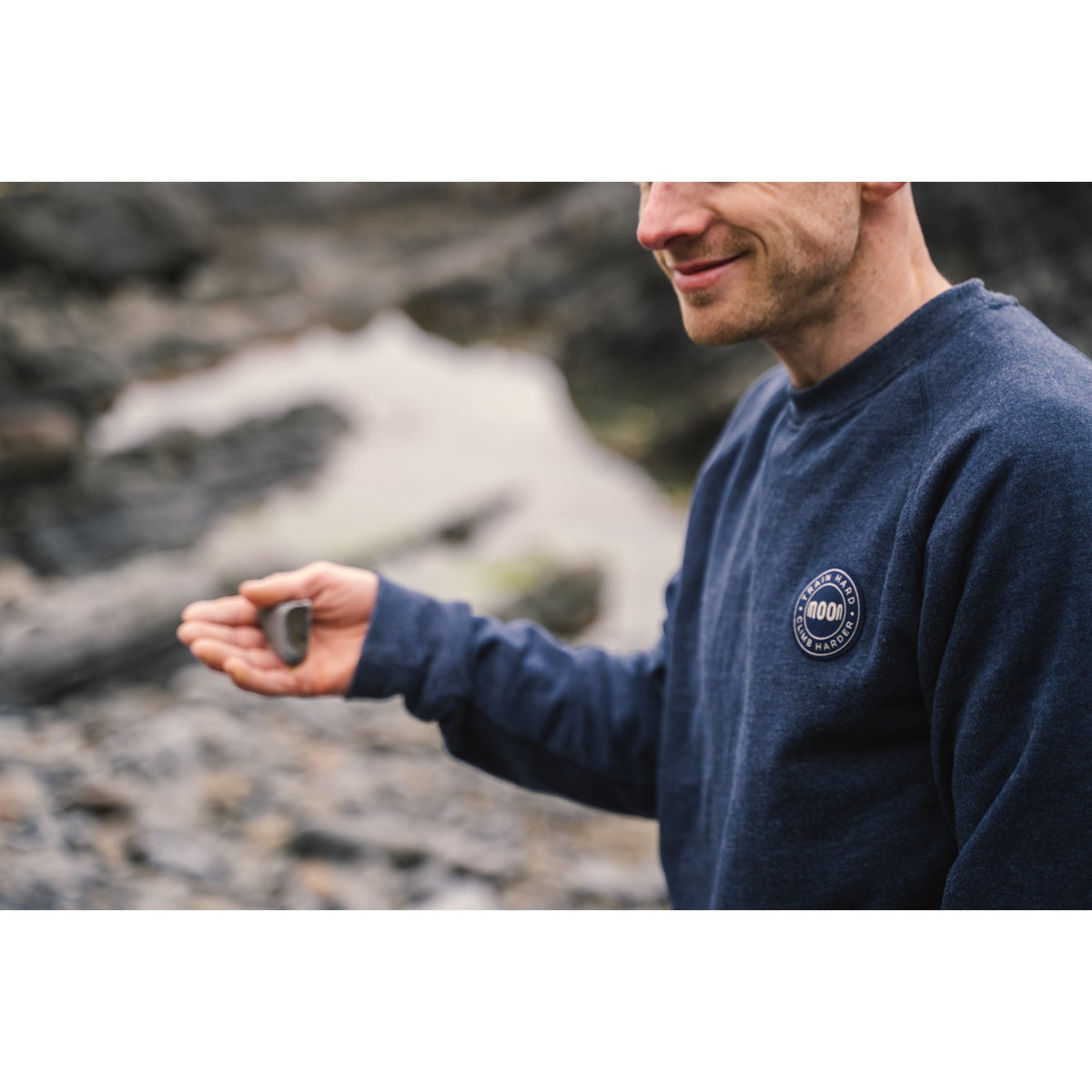 Moon-Crew-Neck-Mens-Indigo In action