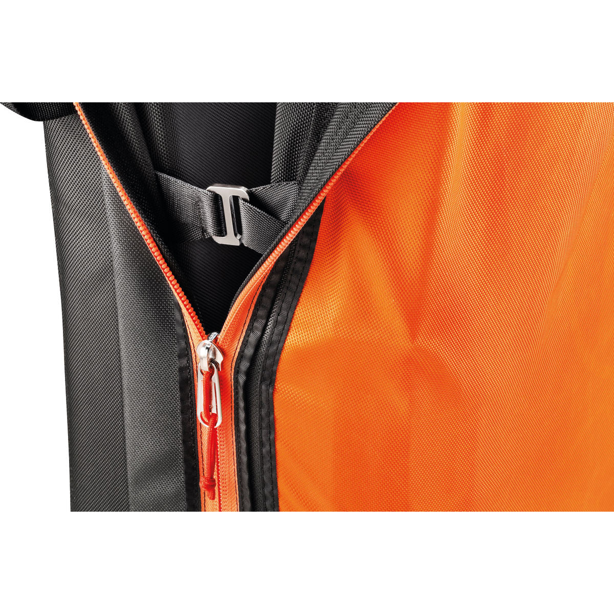 Petzl Alto crash pad, view of the zip closure system