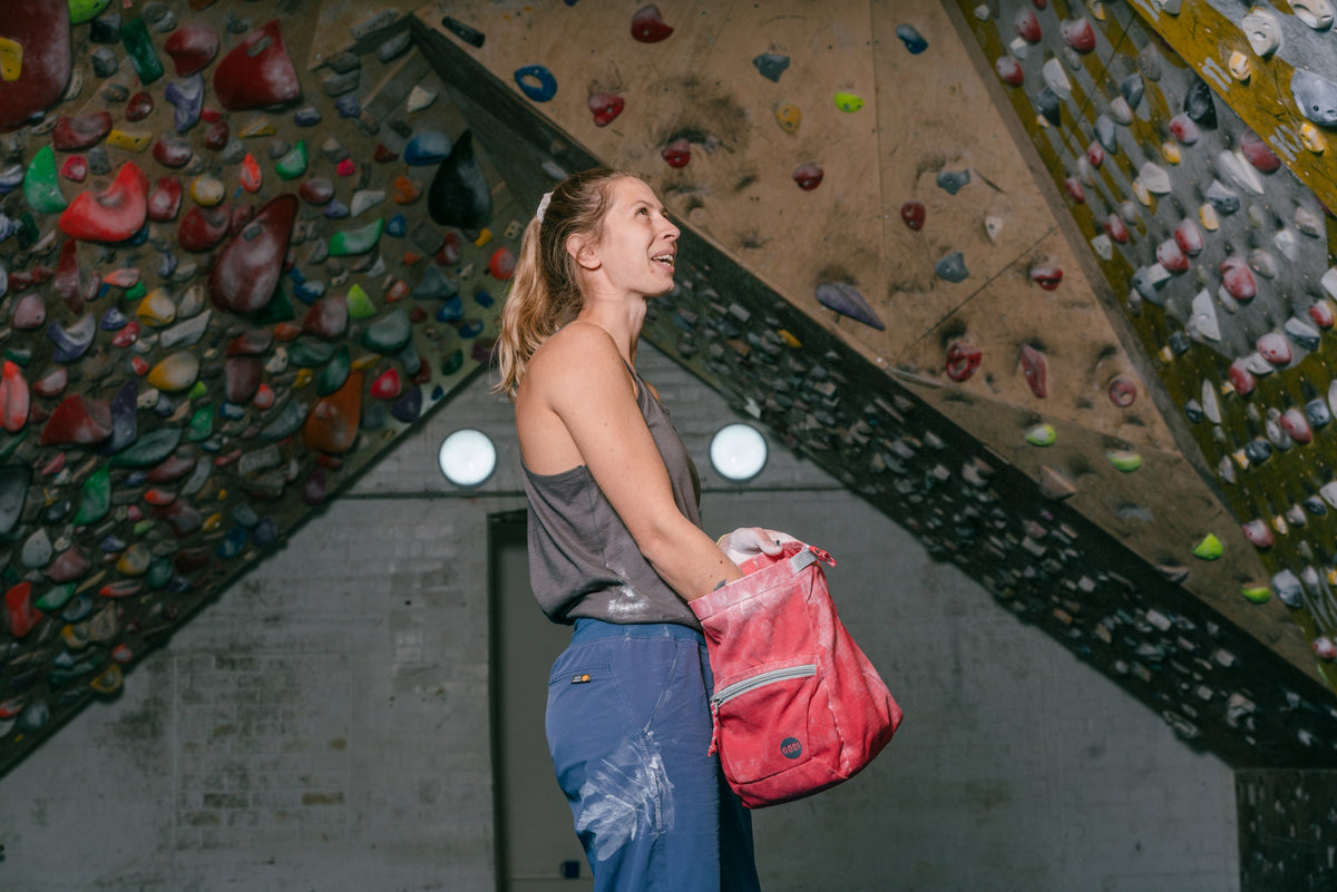 Moon-Womens-Lyra-Vest-Granite In action
