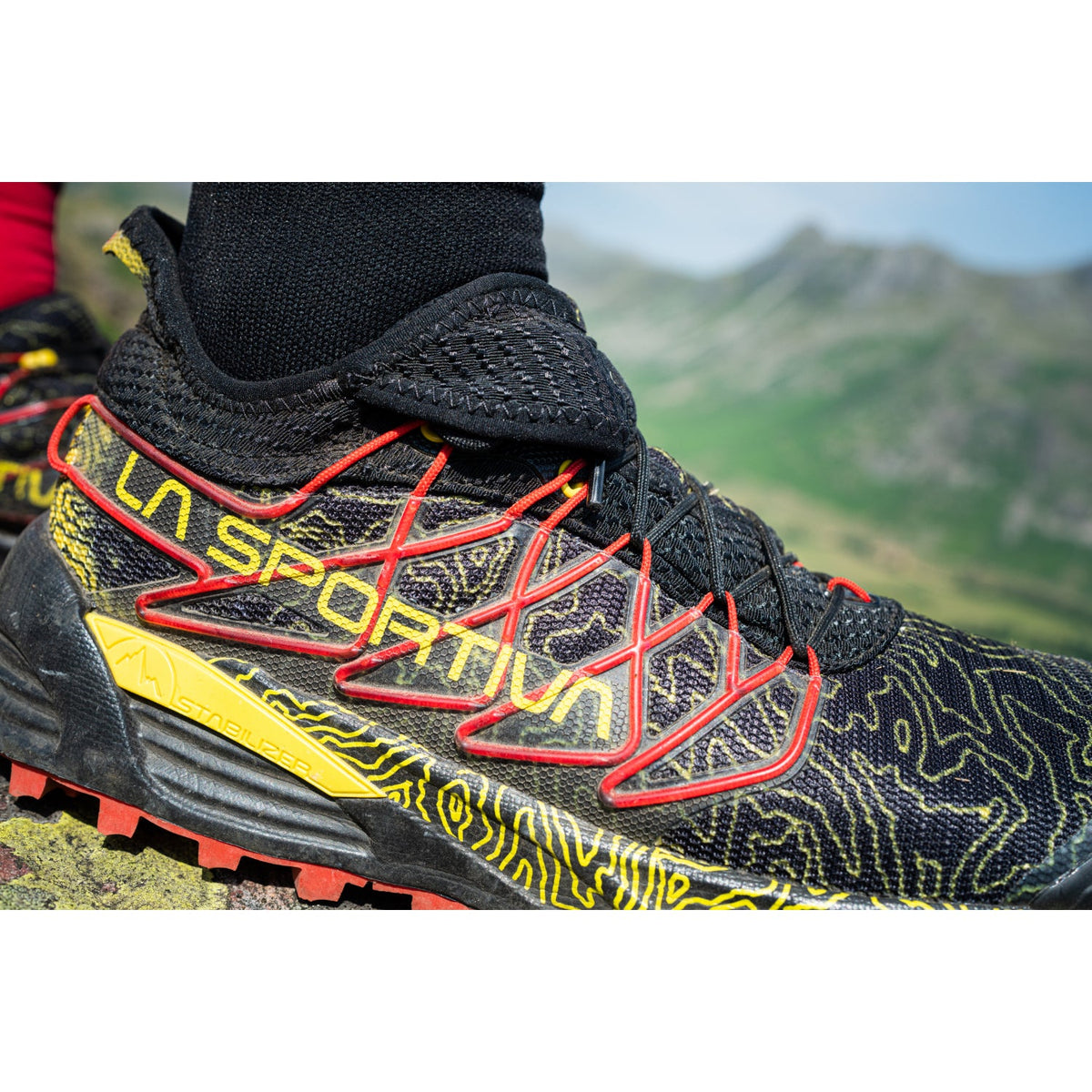 La Sportiva Mutant black yellow running