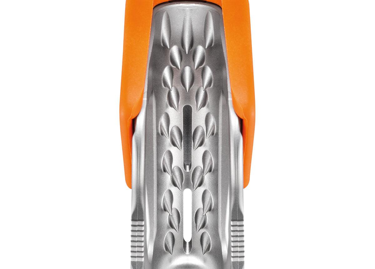 Petzl Tibloc ascender, close up showing camming teeth design detail