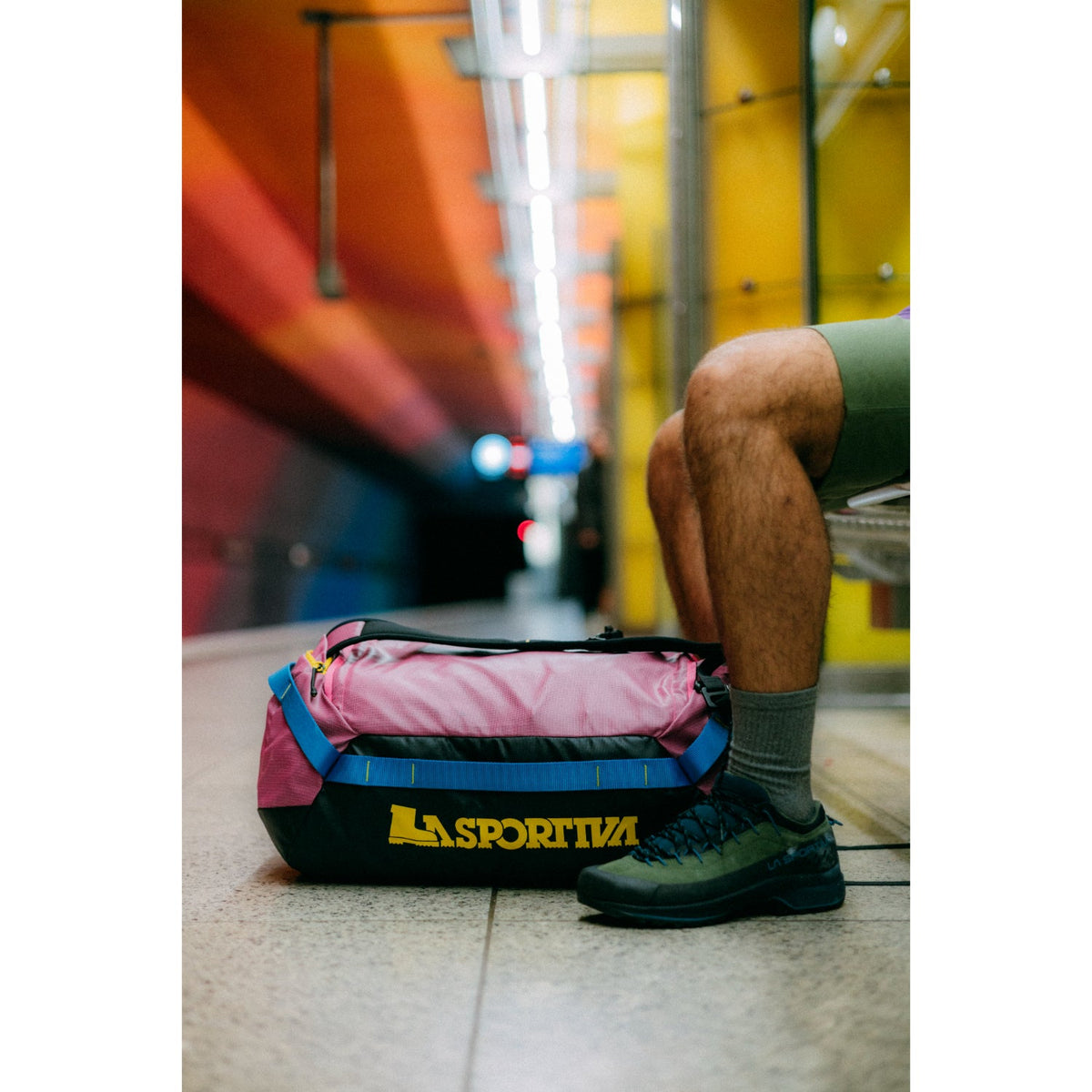 La Sportiva Nomad 40 Duffel - Fucsia/Giallo