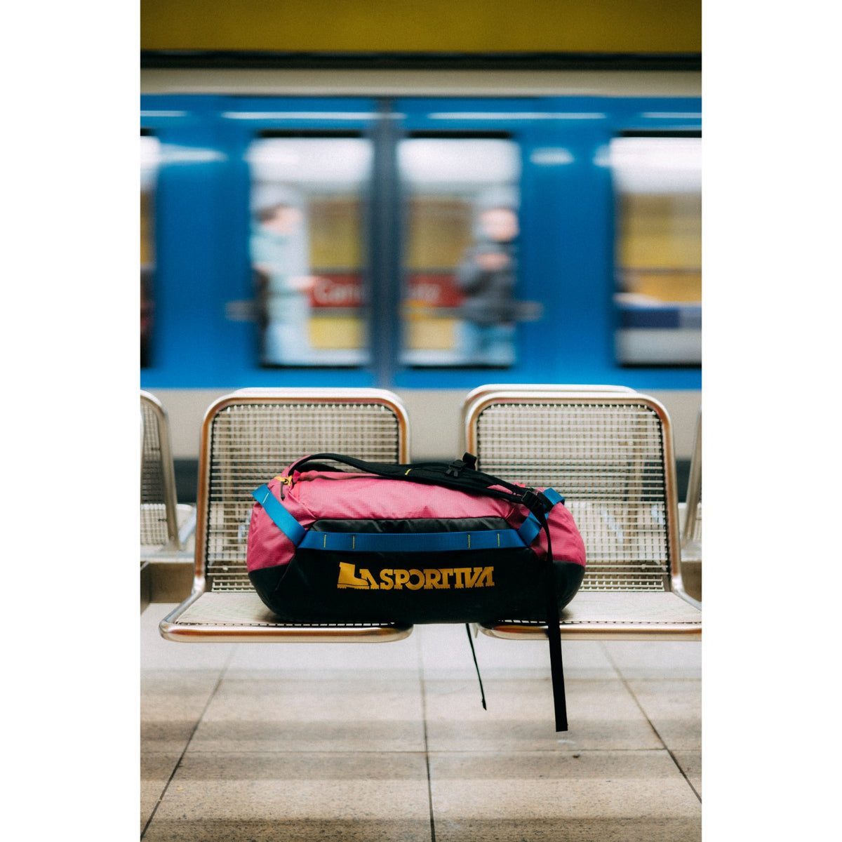 La Sportiva Nomad 40 Duffel - Fucsia/Giallo