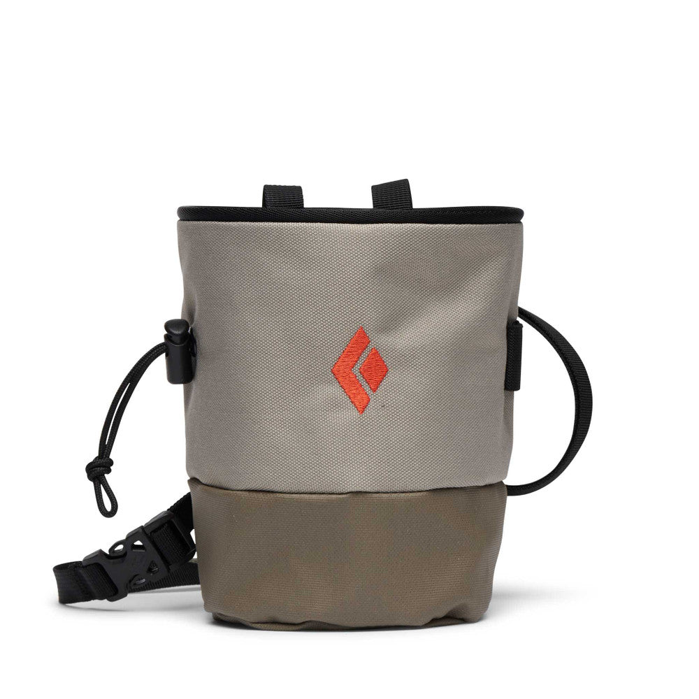 Black Diamond Mojo Zip Chalk Bag in moonstone colour