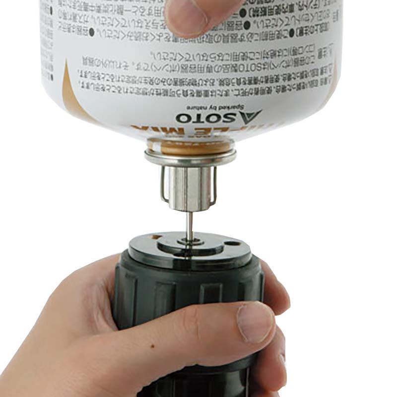 SOTO Fill Adaptor, demonstrated in use