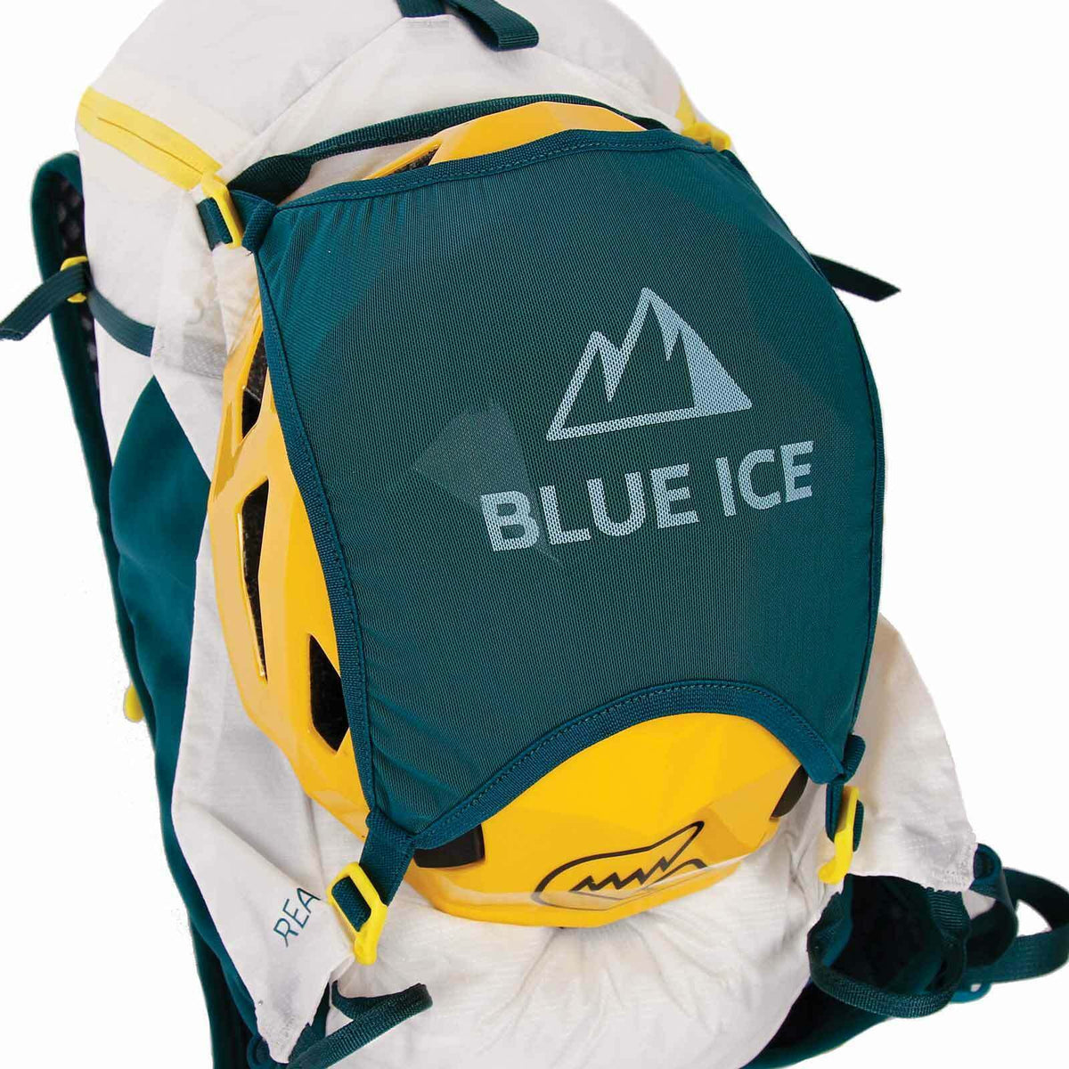 Blue Ice Reach 8L helmet carry