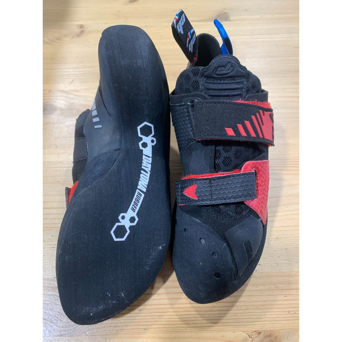 EB Red (Size EU 41 - Nearly New)