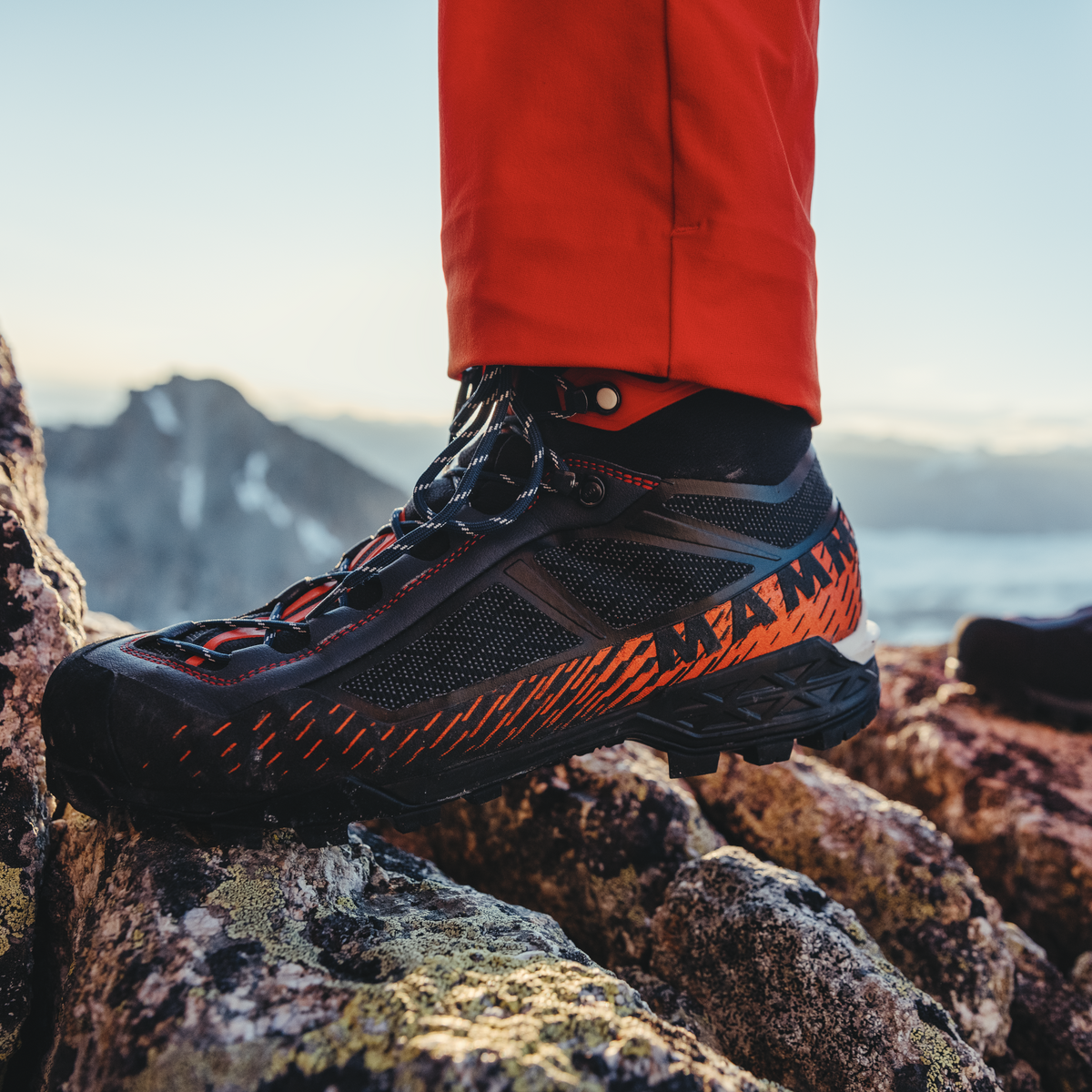 Mammut Taiss Light Mid GTX action shot