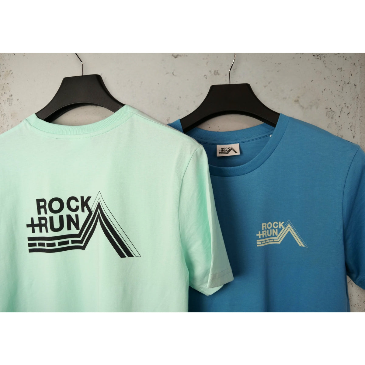Rock+Run T-Shirt - Caribbean Blue and Atlantic Blue