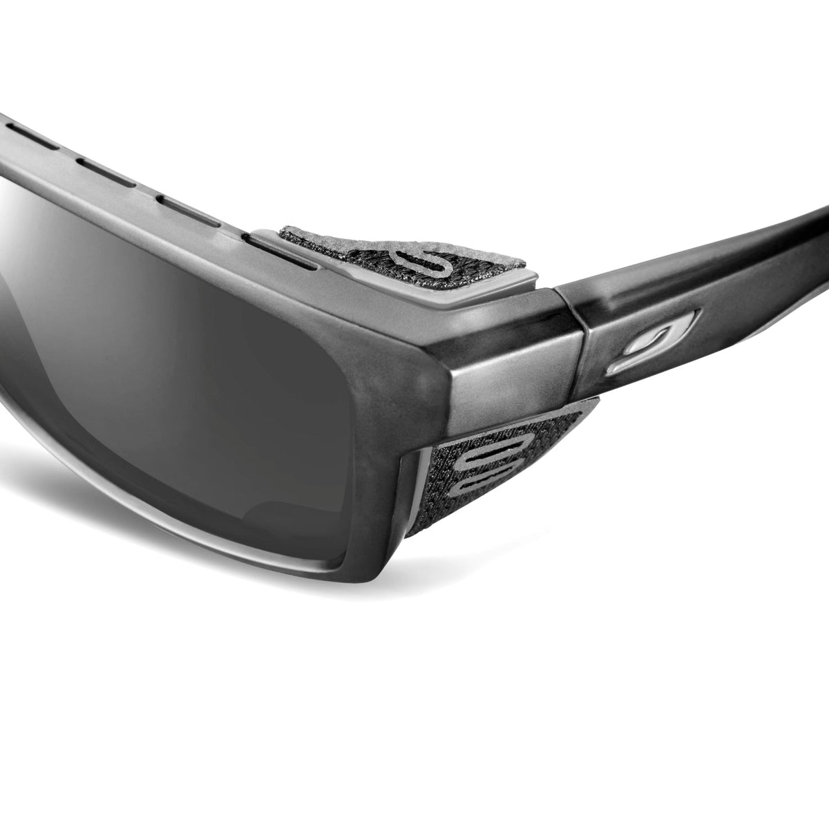 Julbo Shield SPECTRON 4 sunglasses in black