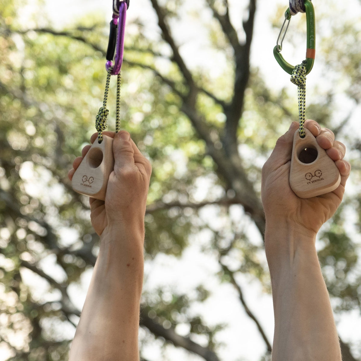 Y&Y Duo used for pull-ups