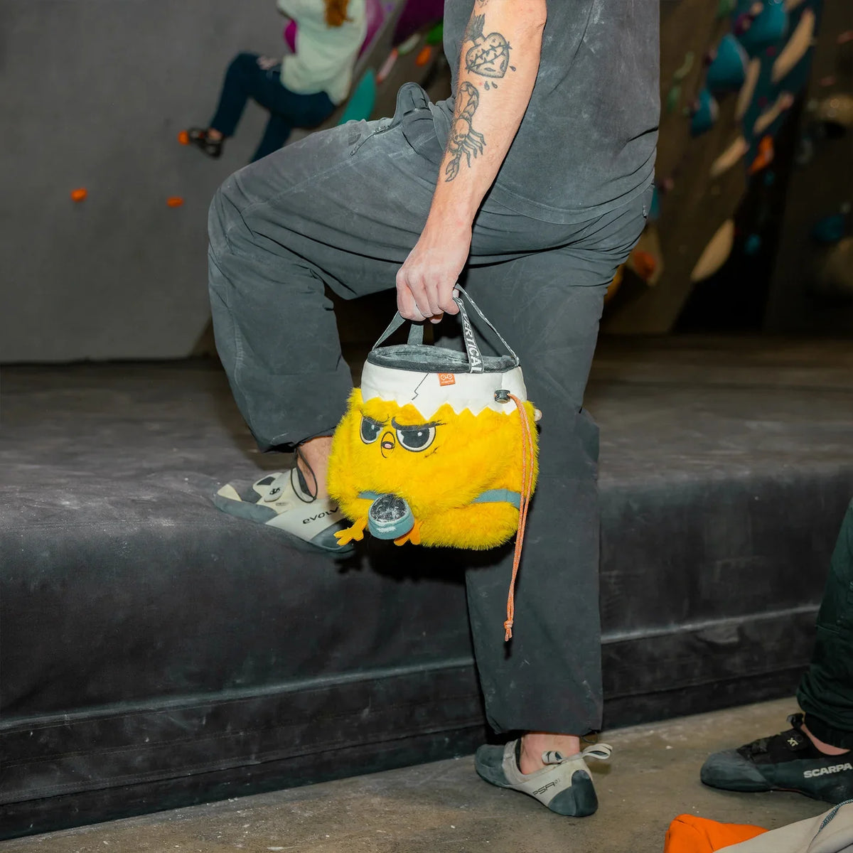 YY Chick Chalk Bucket