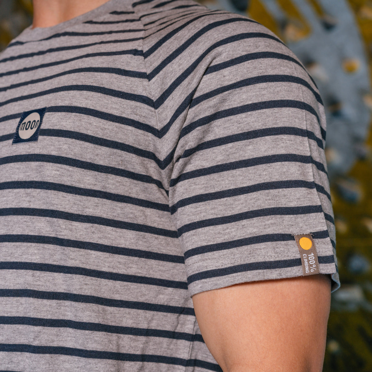 moon-striped-tts-grey sleeve detail