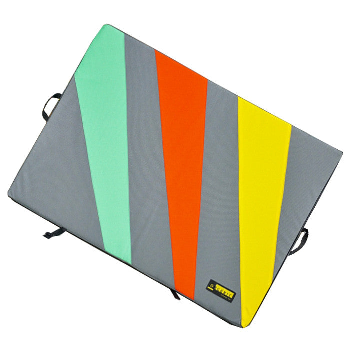 Organic Simple Pad, shown open in grey, green, red and yellow colours